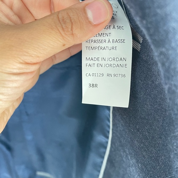 Calvin Klein Blue Two-Button Suit Jacket Sz 38R - Picture 8 of 9